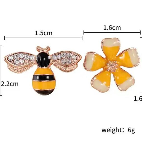 Bee Stud Earrings - Picture 5 of 6